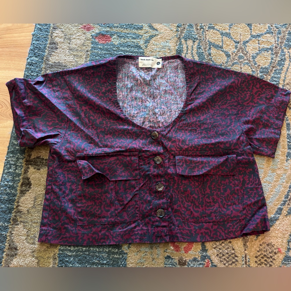XS back beat co cropped top